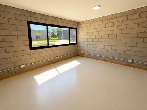 Galpon en Venta en Exaltacion de la Cruz, USD 480.000