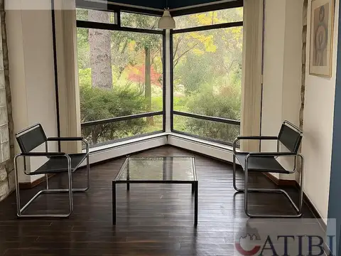 Oficinas con jardín en pleno centro con posibilidad de construir 2000 m2