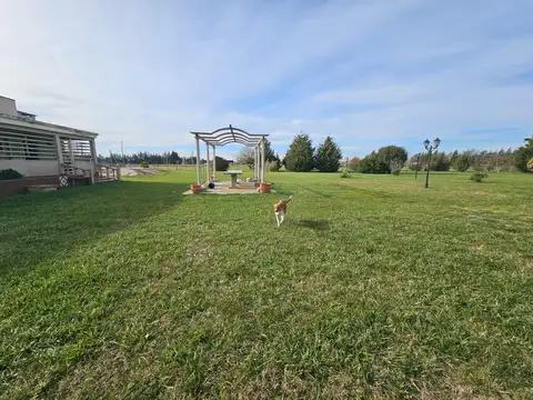 Venta Quinta con pileta y gran parque en Chacras del Alba Cañuelas