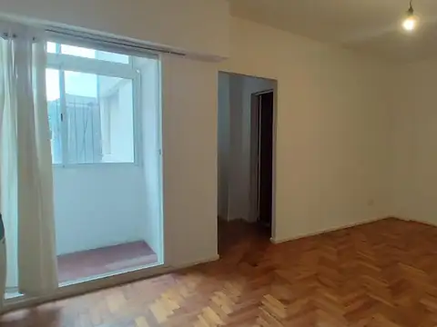 Martin J Haedo 1500, Piso 2