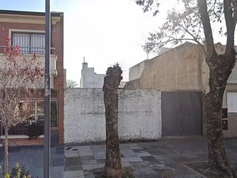 Terreno en Venta en Parque Avellaneda, USD 155.000