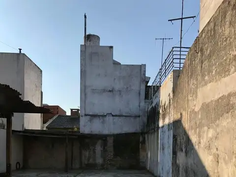Terreno en Venta en Parque Avellaneda, USD 155.000