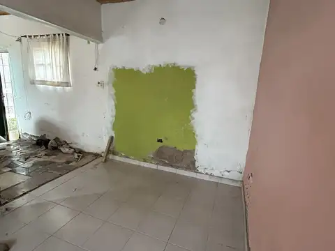 Casa + Departamento en calle Piedras 1475