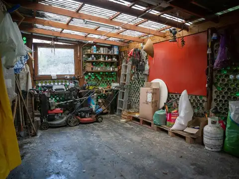 Chacra con arroyo, en Paraje Golondrinas