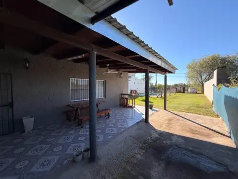 CASA VENTA 2 DORMITORIOS PILETA PUEBLO ESTHER