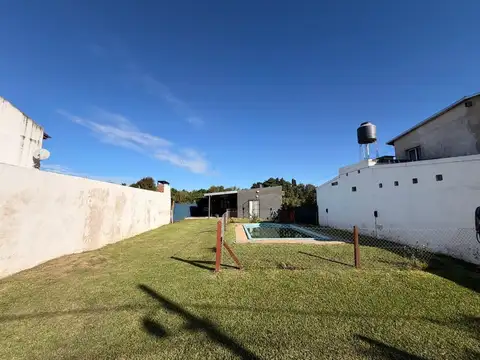 CASA VENTA 2 DORMITORIOS PILETA PUEBLO ESTHER