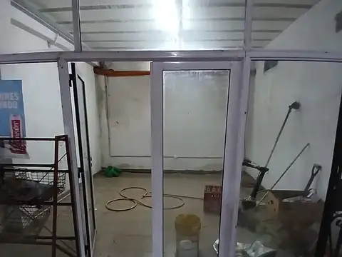 Local en Venta en Burzaco, USD 200.000