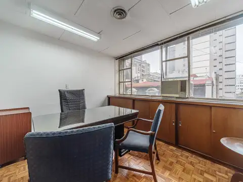 Oficina en Venta 60 años