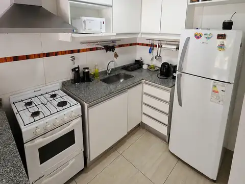 Departamento SemiPiso al Frente 2 Ambientes a Metros del Subte