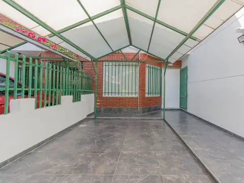 Depto Tipo Casa 5 ambientes con 3 baños