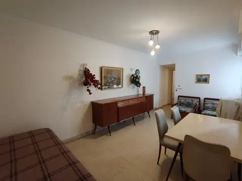 2 ambientes contrafrente ¡Plaza Colón!