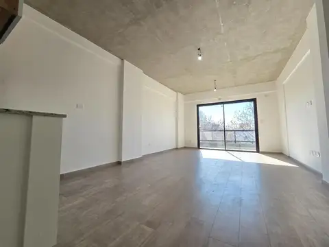 DEPARTAMENTO 1 AMBIENTE SEMIPISO A ESTRENAR