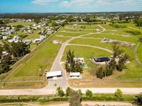 Terreno en Venta en Barrio Arenas Chico, USD 32.000