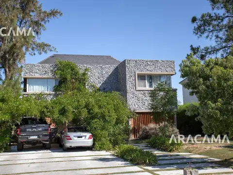 Casa en Venta en Countries y Barrios Cerrados en Esteban Echeverria, Partido de Esteban Echeverría