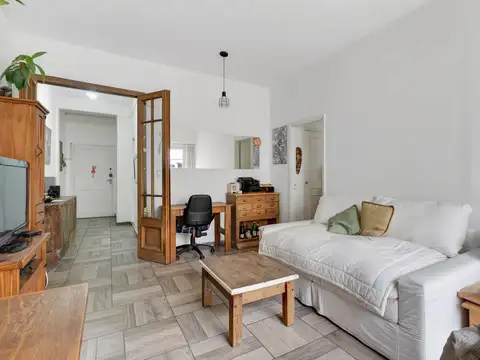 VENTA/PERMUTA CONSULTORIO o DEPTO EN CABALLITO