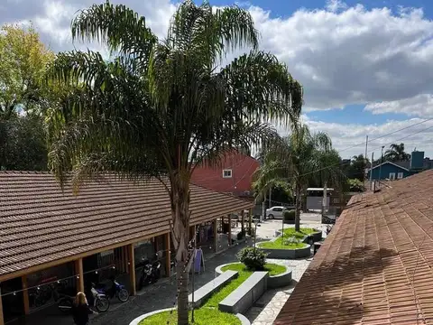 EXCELENTE LOCAL EN ELPASAJE LAS CABAÑAS . APTO PROFESIONAL