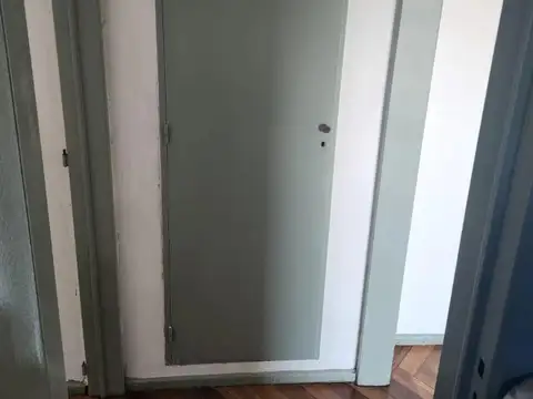 Departamento en Alquiler en Pompeya, $ 450.000