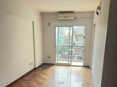 VENTA! 1 AMB. AMPLIO DIVIDO 34MTS + BALCON CORRIDO