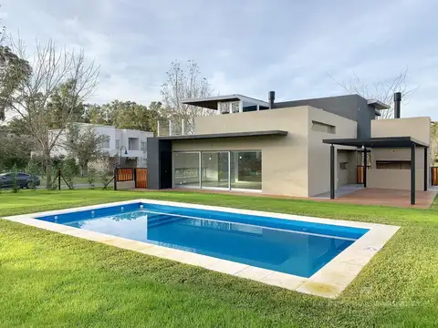 Casa de 4 Ambientes en Venta en La Reserva Cardales