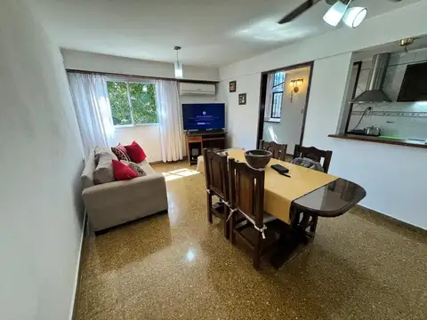 7 y 70 La Plata 1800