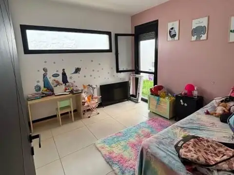 Casa en Venta en Bahia Blanca, USD 160.000
