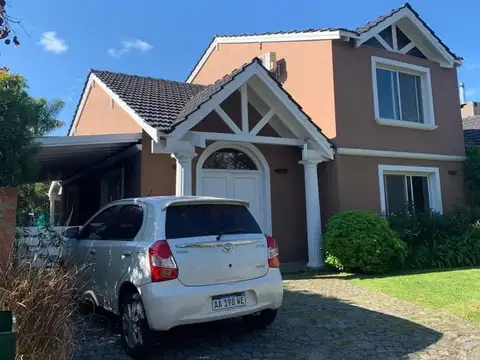 Barrio Cerrado Jacaranda CASA VENTA 3 Dorm