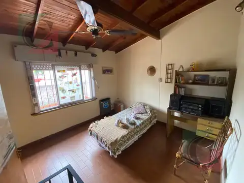 Depto Tipo Casa en Venta en Lanus Oeste, USD 85.000