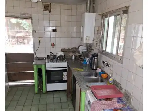 Casa 4 ambientes con 1 baño
