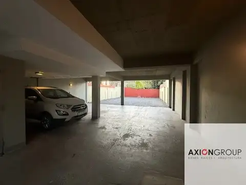 67 E/ 22 Y 23- COCHERA