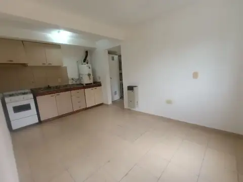 Depto Tipo Casa en Alquiler 14 años