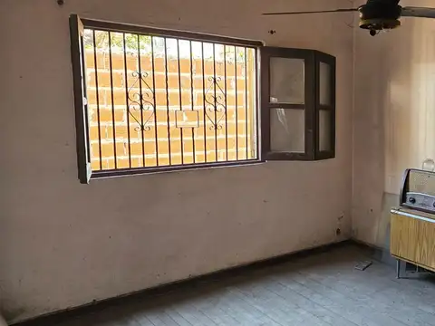 Casa 3 amb a reciclar  U$s 49.000 Ituzaingo al 3100 Lanus E