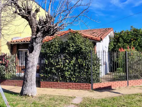 CHALET A RECICLAR CASTELAR NORTE