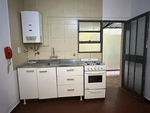 Departamento en Alquiler en Abasto, $ 450.000