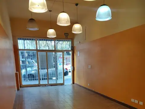 Local en Alquiler en Villa Ballester, $ 1.100.000