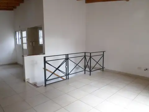 Departamento tipo casa 3 amb. Planta Alta