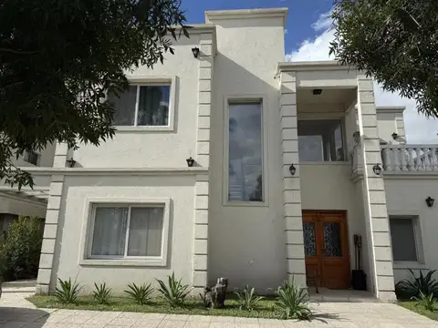 Casa  en Venta ubicado en Santo Tomas, Derqui, Pilar