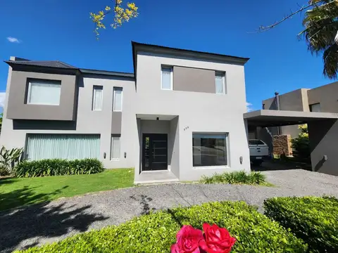 Casa Quinta  en Alquiler en Sausalito, Pilar, G.B.A. Zona Norte