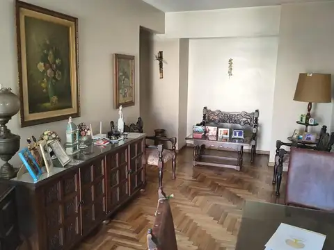 Serrano 1300