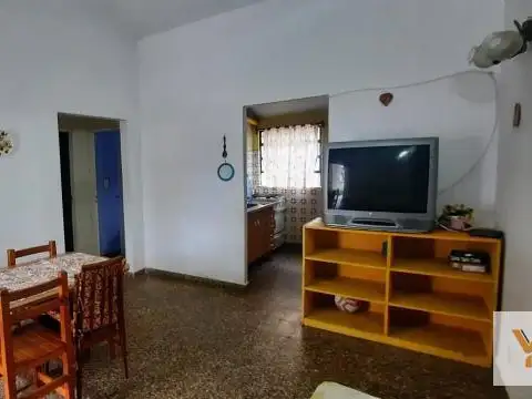 Casa 6 ambientes con 3 baños