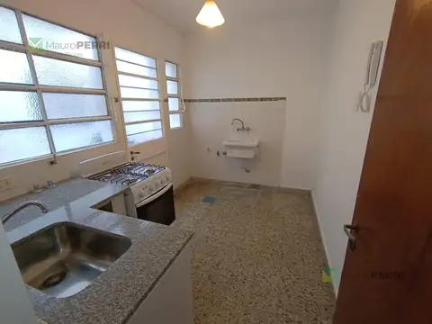 Depto Tipo Casa en Alquiler 50 años