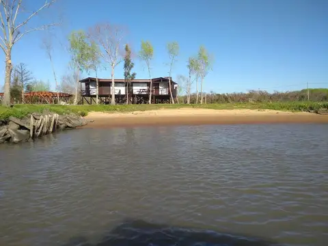 Rio o Arroyo Urión 100