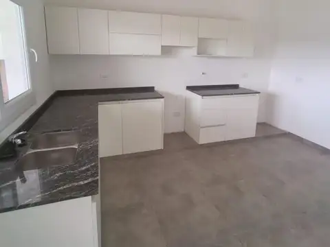 VENDO DUPLEX 3 DORMITORIOS EN DOCTA ETAPA 4