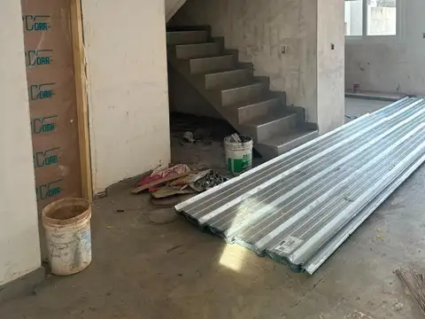 Casa 4 ambientes con 3 baños