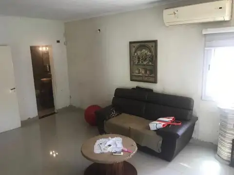 Casa en venta - 3 dormitorios 2 baños - patio y parrilla - 600 mts2 - Francisco Alvarez