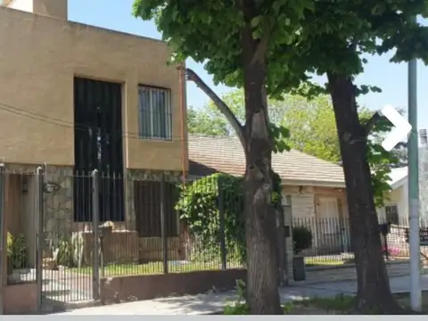 Casa en venta en Monte grande apta a crédito