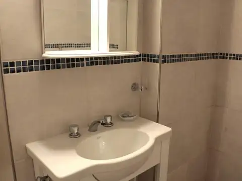 Venta en Recoleta. Amplio Departamento Monoambiente.