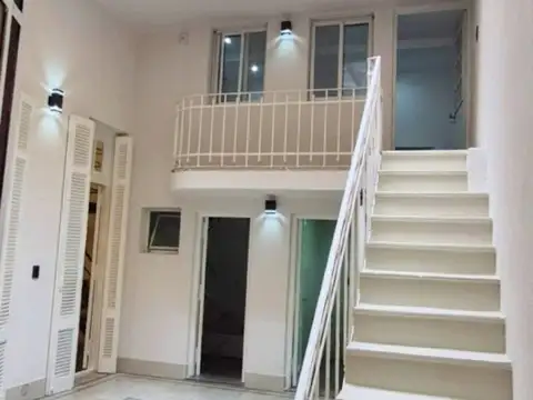 Depto Tipo Casa en Venta de 5 ambientes