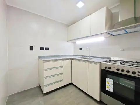 Depto Tipo Casa 5 ambientes con 1 baño