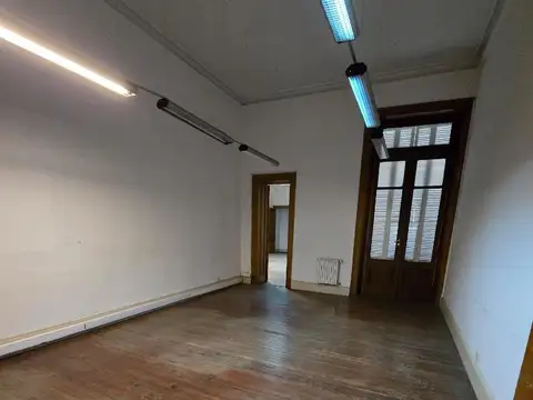 Piso de 500 m2 en Palacio Ortiz Basualdo