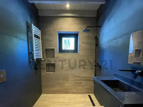 VENTA CASA SAN MARTIN DE LOS ANDES. CHAPELCO GOLF , A TERMINAR